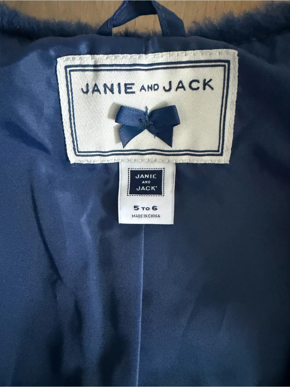 Janie and Jack navy blush floral faux fur coat size 5 to 6